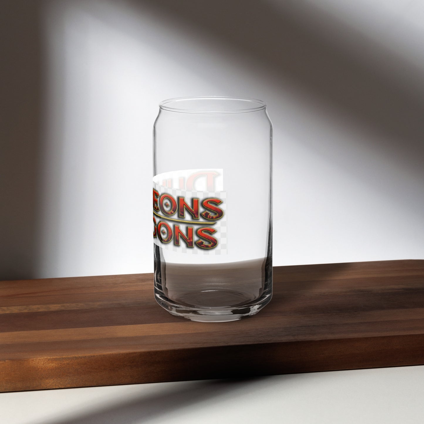 Dungeons & Dragons Can-shaped glass